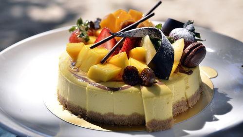 娱乐吃瓜酱蛋糕视频在线观看,揭秘网红美食背后的故事  第1张